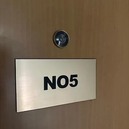 Apartamento N05 *
